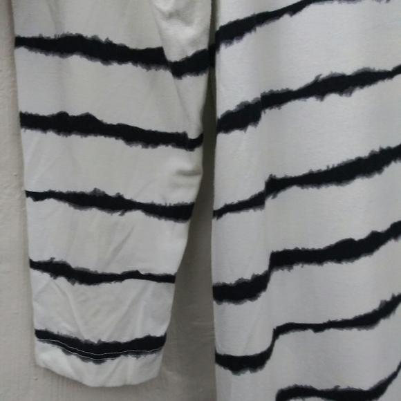 𝅺KIM Rogers 3/4 Sleeve Striped Rayon Tunic Top - Picture 5 of 8